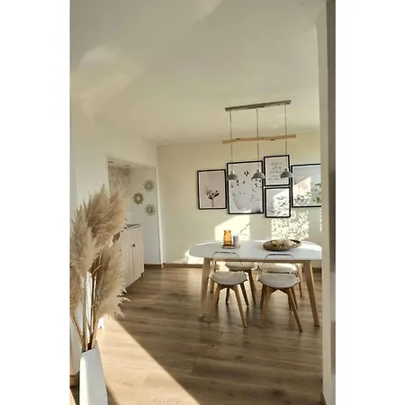 Superbe T3 Cosy, Parking Gratuit + Balcon *