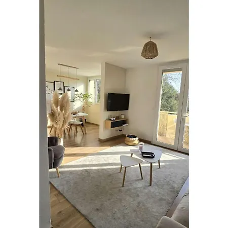 Superbe T3 Cosy, Parking Gratuit + Balcon Apartament Riom